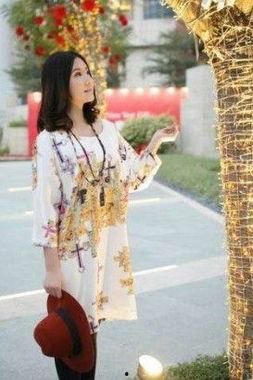 吃瓜背影女神id,网络红人的魅力与影响力