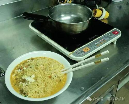 宵夜闲聊吃瓜,揭秘娱乐圈那些吃瓜趣事