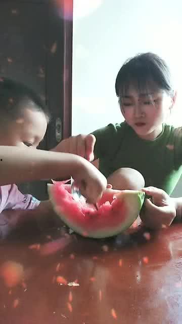 酒店偷拍吃瓜,揭秘隐私泄露背后的吃瓜真相